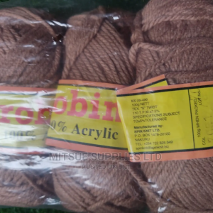 Brown Robin Acyclic Chunky Yarn- Set of 5 Rolls Code 7081