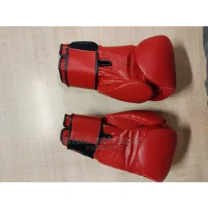 A Pair of Leather Boxing Gloves 12oz Red