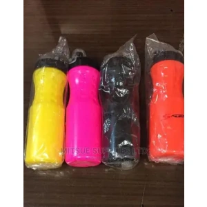 4 Multicolored Plastic Water Bottles 550ML for Cycling