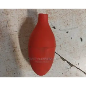 A Set of 5 Pipette Filler Bulb.