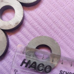 A set of 4 Circular Magnet with Hole