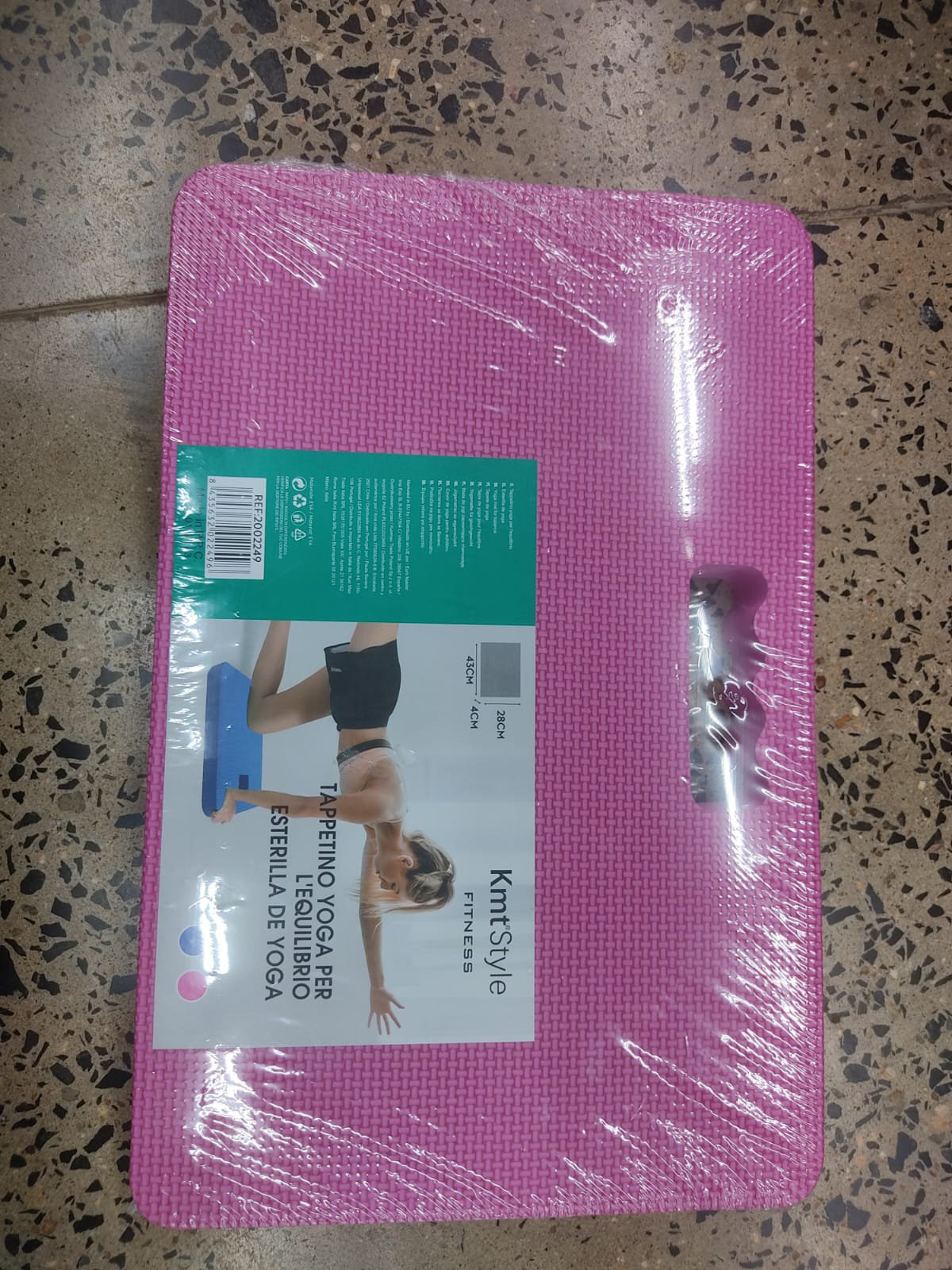 Yoga knee mart for outdoor and exercise 43x28x4.