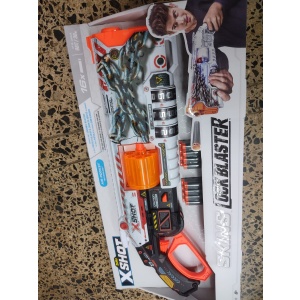 X-shot lockable blaster 55cmx32cm with 16 Ammunition and a range of 30m for 8+ yrs.